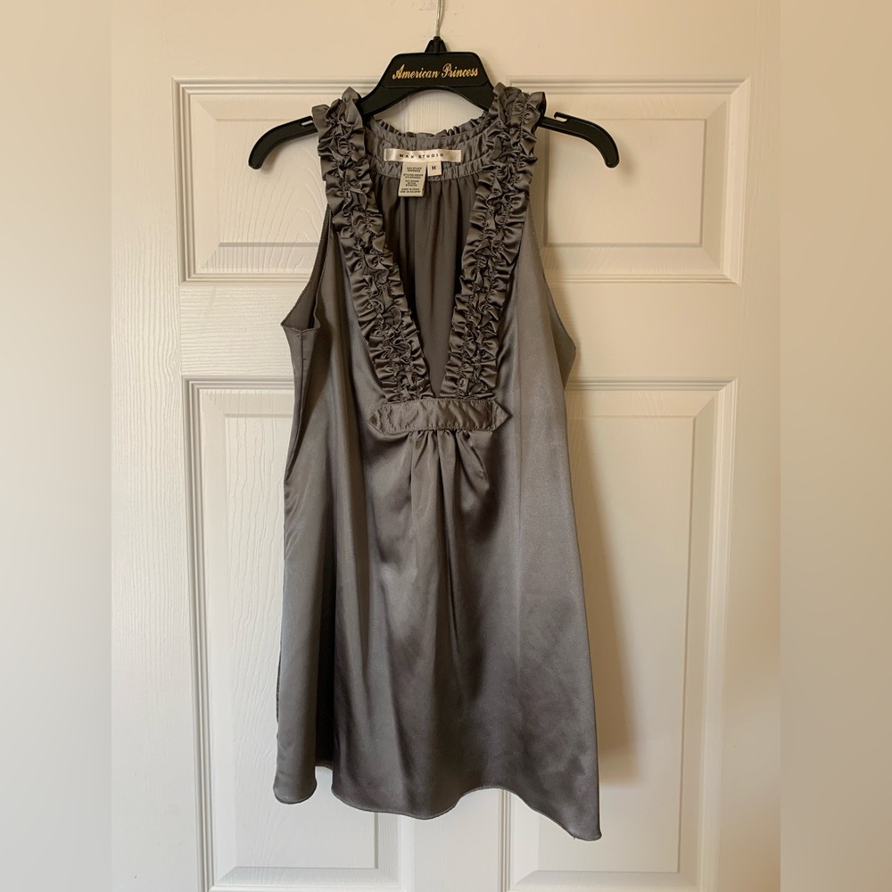 Max Studio V-Neck Ruffle Blouse Gray Size Medium Romantic Elegant Minimalist